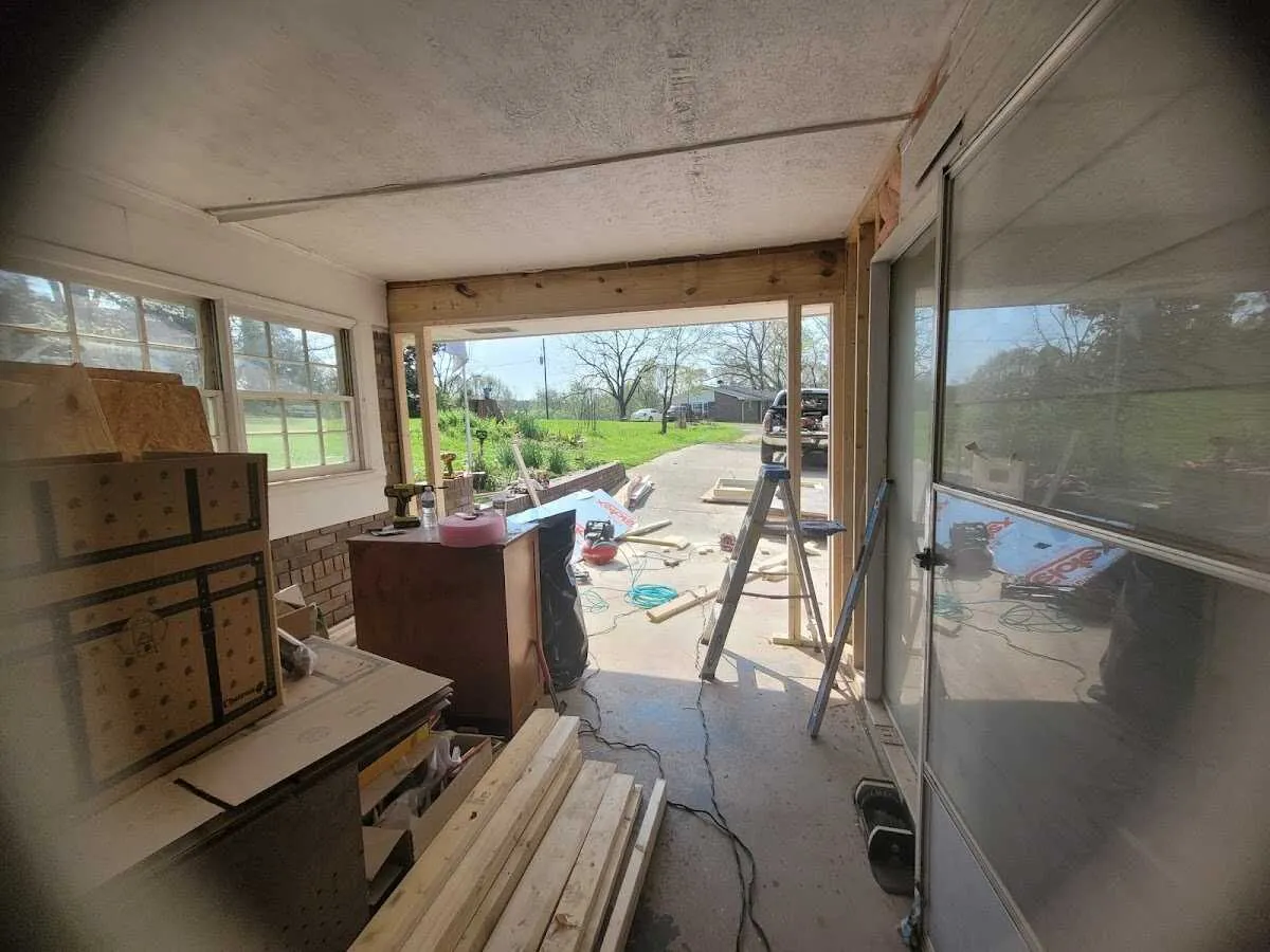 Air movers and dehumidifier for Drying & Dehumidification in Harrisonville